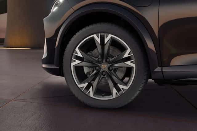 CUPRA Formentor (2025) thumbnail 5