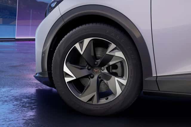 CUPRA Tavascan (2025) thumbnail 5
