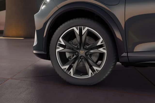 CUPRA Formentor (2025) thumbnail 5