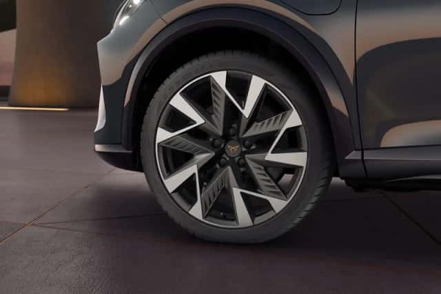 CUPRA Formentor (2025) thumbnail 5