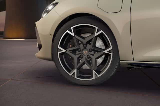 CUPRA Leon Sportstourer (2025) thumbnail 5