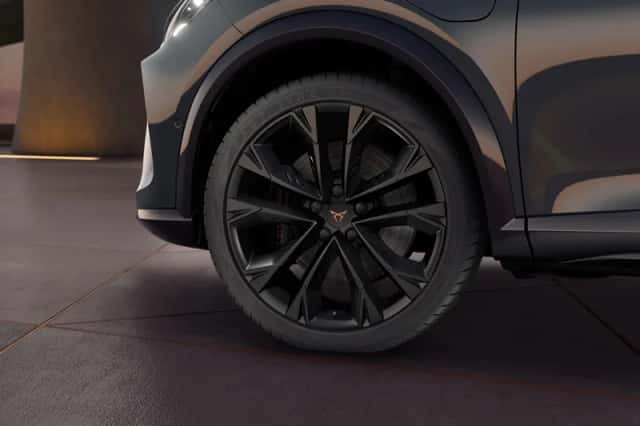 CUPRA Formentor (2025) thumbnail 5