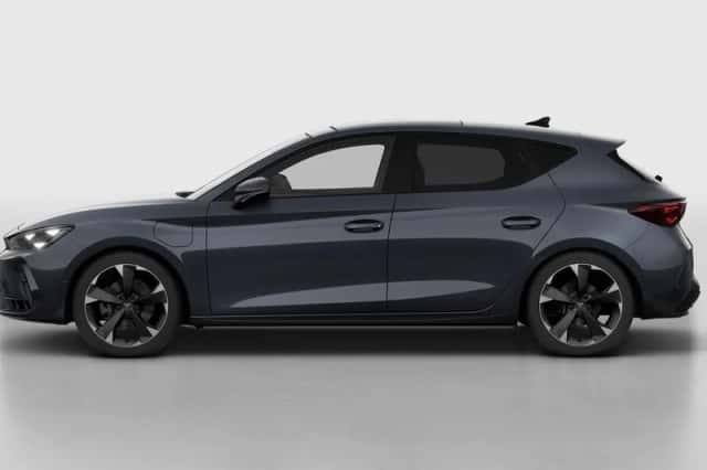 CUPRA Leon (2025) thumbnail 3