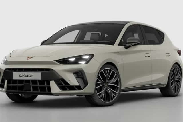 CUPRA Leon (2025) thumbnail 2