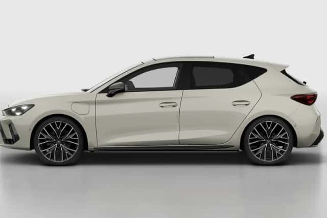 CUPRA Leon (2025) thumbnail 3