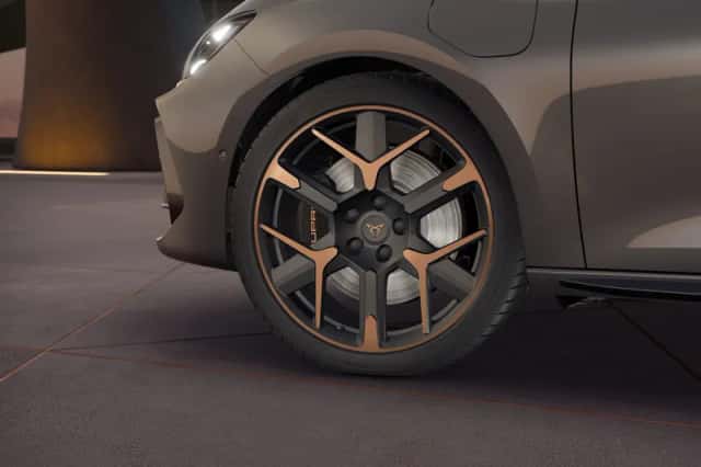 CUPRA Leon Sportstourer (2025) thumbnail 5