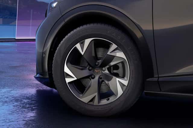 CUPRA Tavascan (2025) thumbnail 5
