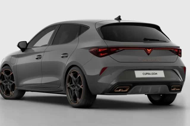 CUPRA Leon (2025) thumbnail 4