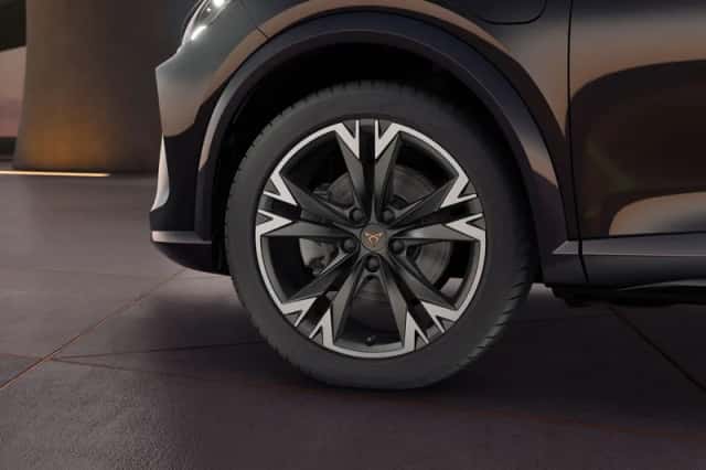 CUPRA Formentor (2025) thumbnail 5
