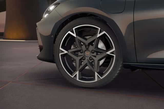 CUPRA Leon (2026) thumbnail 5