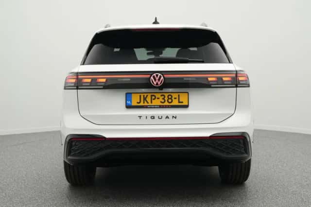 Volkswagen Tiguan (2025) thumbnail 5