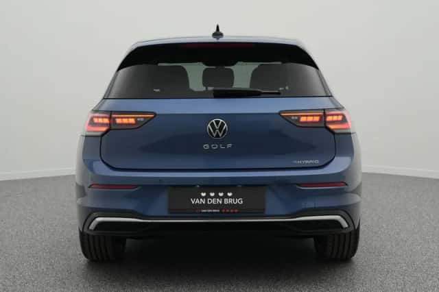 Volkswagen Golf (2026) thumbnail 6