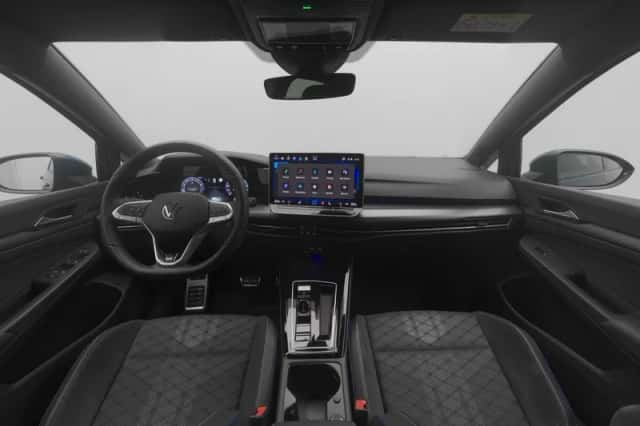 Volkswagen Golf (2025) thumbnail 3