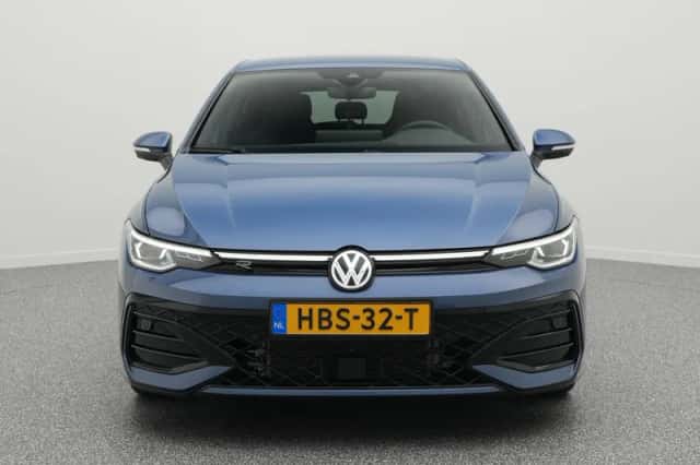 Volkswagen Golf (2025) thumbnail 5