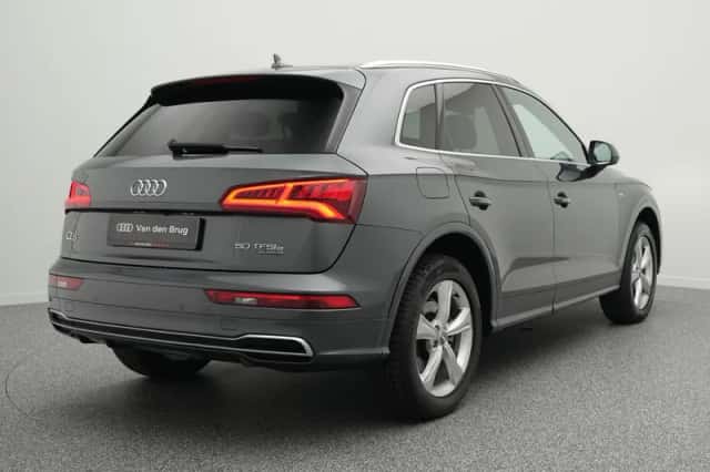 Audi Q5 (2020) thumbnail 2