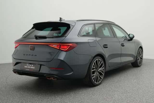 CUPRA Leon Sportstourer (2024) thumbnail 2