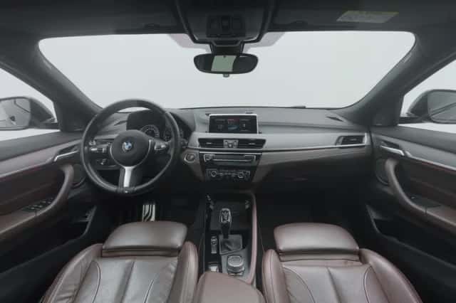 BMW X2 (2018) thumbnail 3