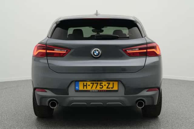 BMW X2 (2018) thumbnail 6