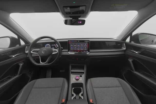 Volkswagen Tayron (2025) thumbnail 3