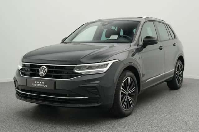 Volkswagen Tiguan (2021)