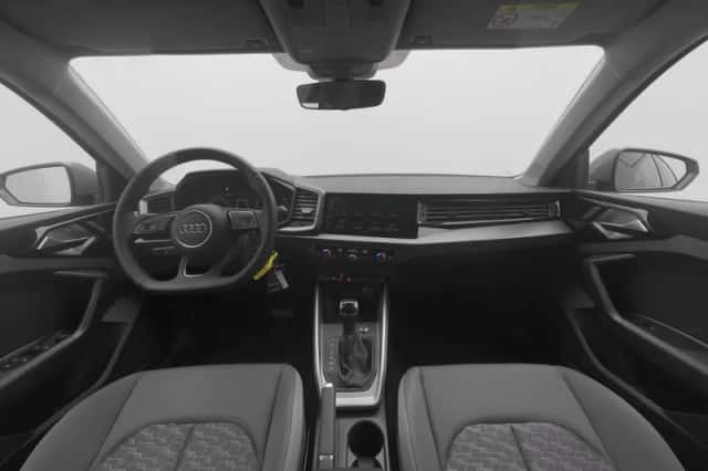 Audi A1 (2025) thumbnail 3