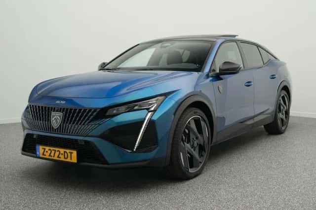 Peugeot 408 (2023)