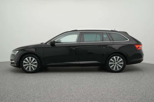 Škoda Superb (2023) thumbnail 12
