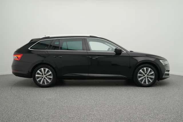 Škoda Superb (2023) thumbnail 13