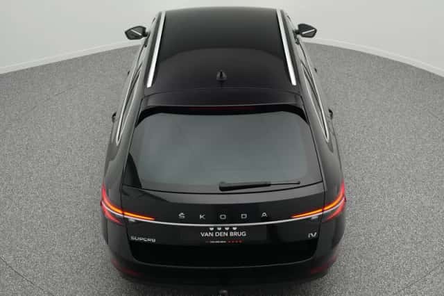 Škoda Superb (2023) thumbnail 18