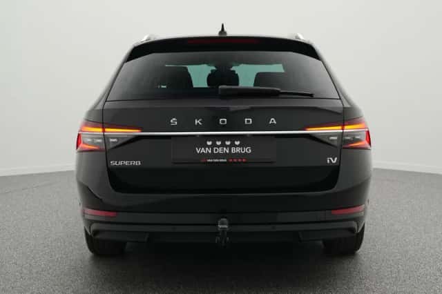 Škoda Superb (2023) thumbnail 6