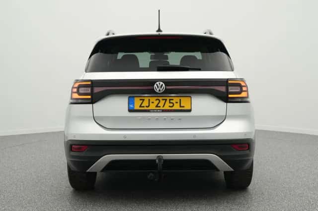 Volkswagen T-Cross (2019) thumbnail 6