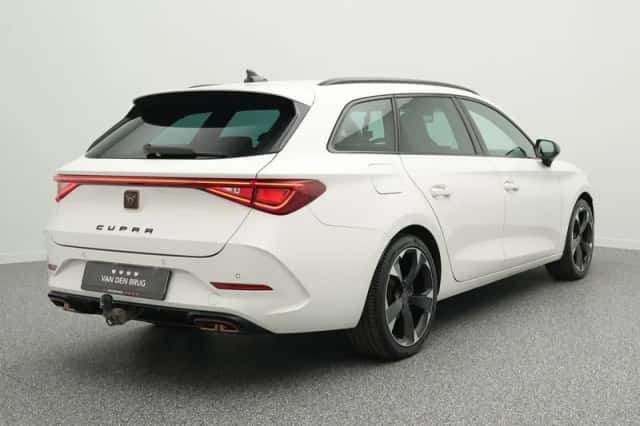 CUPRA Leon Sportstourer (2023) thumbnail 2