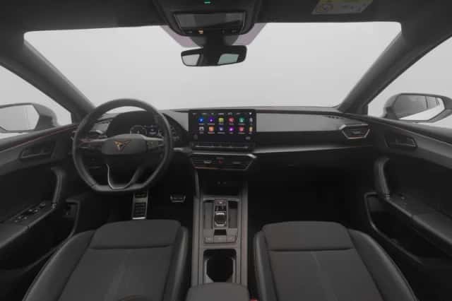 CUPRA Leon Sportstourer (2023) thumbnail 3