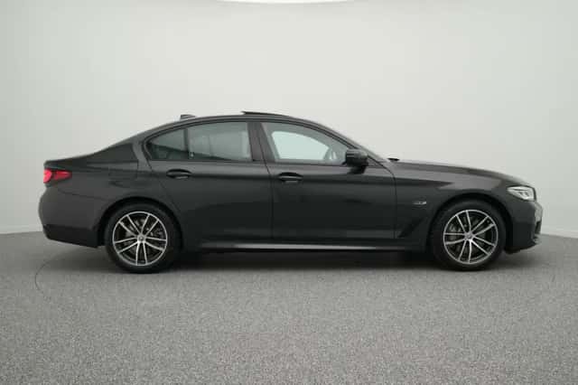 BMW 5-Serie (2023) thumbnail 17