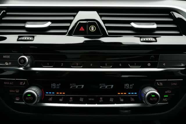 BMW 5-Serie (2023) thumbnail 49