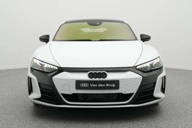 Audi e-tron GT (2023) thumbnail 6