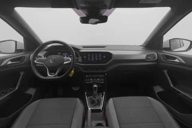 Volkswagen T-Cross (2023) thumbnail 3