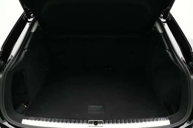 Audi Q3 (2021) thumbnail 14