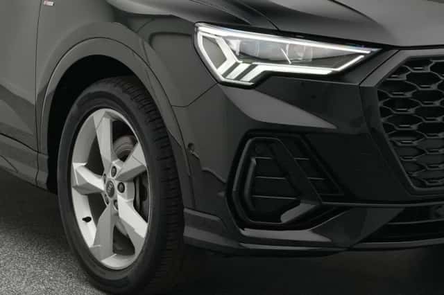 Audi Q3 (2021) thumbnail 21