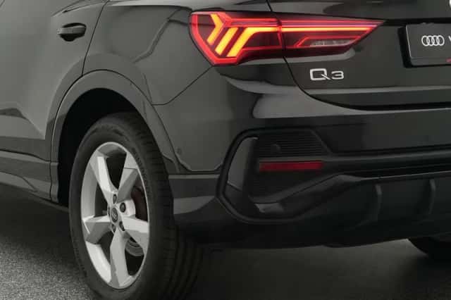 Audi Q3 (2021) thumbnail 23