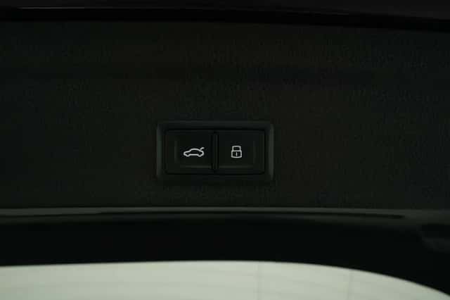 Audi Q3 (2021) thumbnail 24