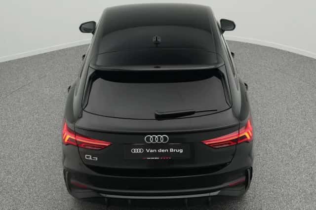 Audi Q3 (2021) thumbnail 27