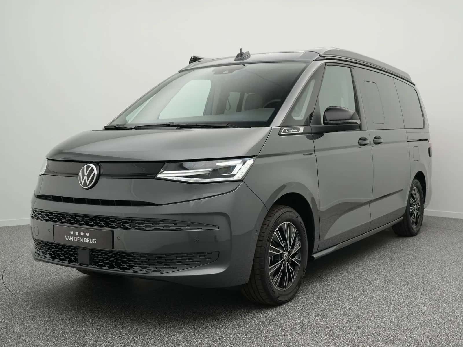 Volkswagen California (2025) — foto 1