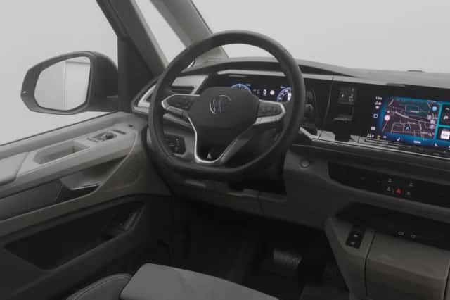 Volkswagen California (2025) thumbnail 12