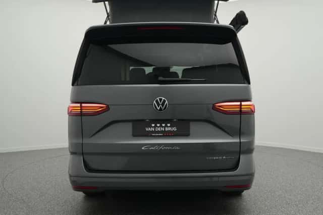 Volkswagen California (2025) thumbnail 10