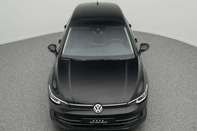 Volkswagen Golf (2025) thumbnail 24