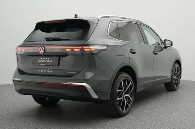 Volkswagen Tiguan (2025) thumbnail 2