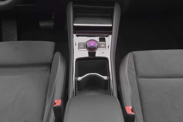 Volkswagen Tiguan (2025) thumbnail 9