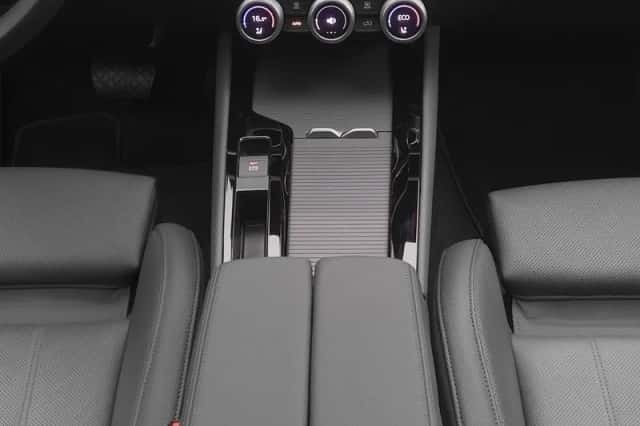 Škoda Superb (2025) thumbnail 7