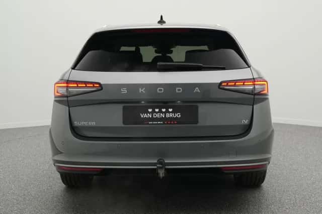 Škoda Superb (2025) thumbnail 4